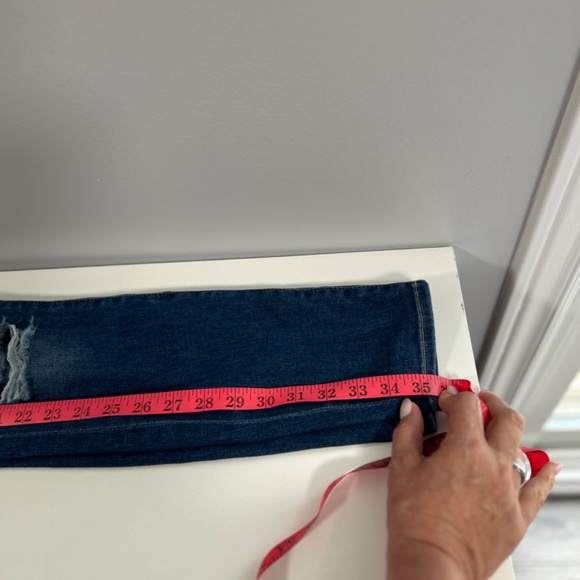 7 FOR ALL MANKIND ankle Guenevere jeans medium blue women’s size 25 ripped jeans - Picture 7 of 15